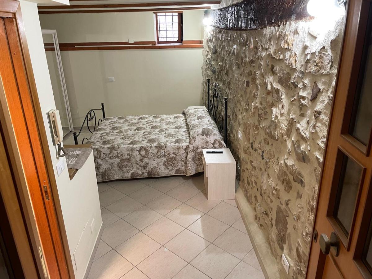 La Stanza Del Principe Bed and Breakfast Fondi Esterno foto